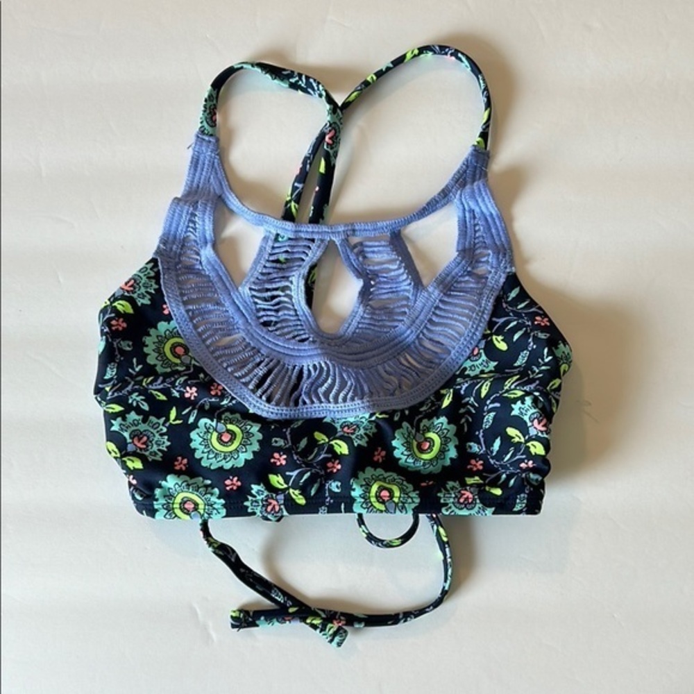 Xhilaration blue laced halter bikini swim top size XS NWOT
